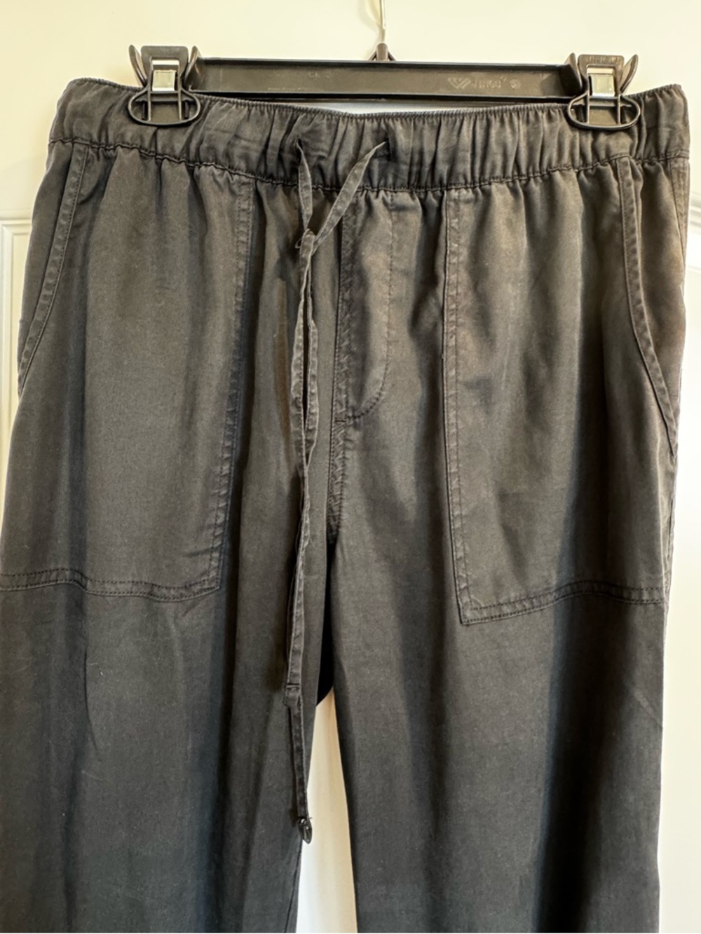 Sanctuary Go Easy Elastic Waist Black Jogger Pants. Medium. NWOT - Picture 7 of 8